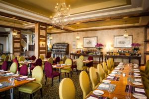 Εστιατόριο ή άλλο μέρος για φαγητό στο Pivot Hotel Montecasino