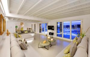 Fotografie z fotogalerie ubytování Villa Moonstone by Mykonos Rocks v destinaci Plintri