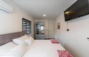 Posteľ alebo postele v izbe v ubytovaní Premium Apartment with jacuzzi