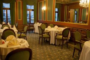 Un restaurant sau alt loc unde se poate mânca la Hotel Casa Capsa