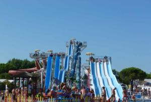 Photo de la galerie de l'établissement Apartments in Lignano 21633, à Lignano Sabbiadoro