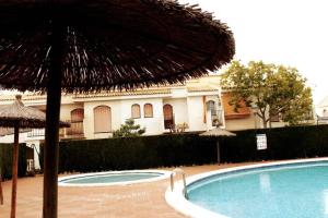 The swimming pool at or close to Townhouse with bbq and pools - Costa Hispania