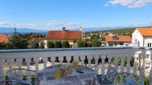 Fotografia z galérie ubytovania Two-Bedroom Apartment Malinska near Sea 1 v Malinskej