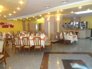 Gallery image of Hotel Emma West in Craiova