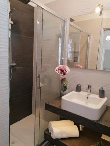 Hotel Antica Cascina Del Golfo的一间浴室