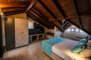 Postel nebo postele na pokoji v ubytování Gocek Arion Hotel