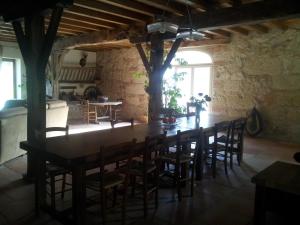 Posezení v ubytování Chambre d'Hôtes Le Moulin d'Encor + 37 fotografií