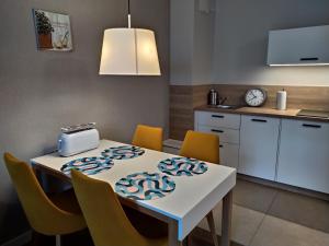 Kuchyňa alebo kuchynka v ubytovaní Bel Mare Patio and Garden C108