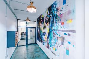 The Popworks 2 Bedroom Apartment - MCR Dens