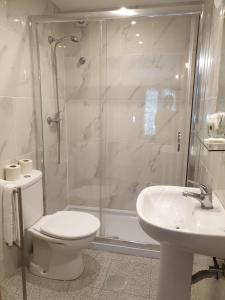 Ένα μπάνιο στο PORTO RICO STUDIOS +33 φωτογραφίες