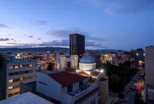 Foto de la galería de Piraeus City Hotel en Pireo