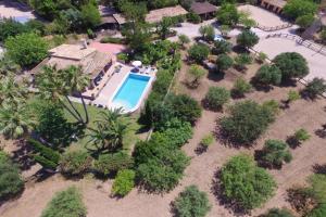Der Swimmingpool an oder in der Nähe von Sa Vinyeta de Son Jaumell