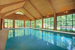 The swimming pool at or close to Wyndham Resort at Fairfield Sapphire Valley