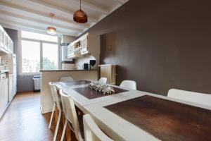 Kuchyň nebo kuchyňský kout v ubytování Cocoon - Duplex 3 chambres 140 m2