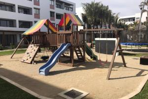Kawasan permainan kanak-kanak di Palmilla residencial departamento en zona privada