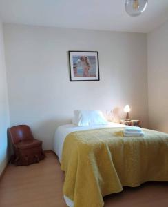 Postel nebo postele na pokoji v ubytování Casa Barizo- Malpica