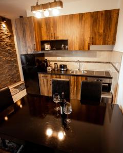 A cozinha ou kitchenette de Zlatar Apartman br 16