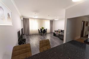Posezení v ubytování Downtown Suites Yerevan + 37 fotografií
