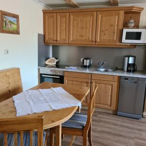 Kuchyň nebo kuchyňský kout v ubytování Haus Cornelia