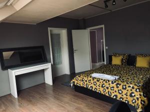 Llit o llits en una habitació de Cocoon - Duplex 3 chambres 140 m2