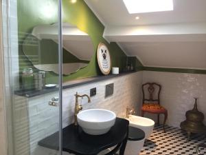Koupelna v ubytování B&B Via Roma 41 + 37 fotografií