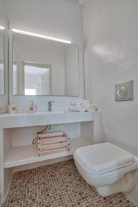 Kamar mandi di Meltemi Antiparos