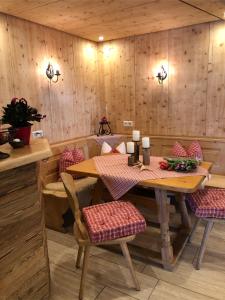 Posezení v ubytování Hotel Oberwirt Wangen
