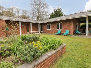 Gallery image of Wood View Cottage in Blackawton