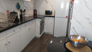 Kuchyň nebo kuchyňský kout v ubytování Historic Center Beach Apartment - Lagos - Algarve