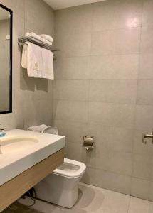 JET Hotel的一间浴室