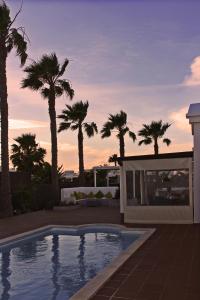 The swimming pool at or close to Casa Amelia