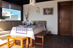 A seating area at Casa Amelia