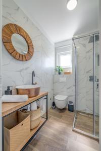 Koupelna v ubytování Apartman Bonaca + 33 fotografií
