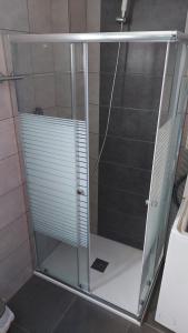 Koupelna v ubytování PLAYA PUERTO TAZACORTE Modern Beach Apartment