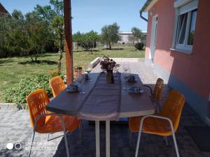 Fotografie z fotogalerie ubytování Holiday Home Ružmarin v destinaci Velika Čista