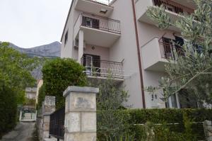 Nespecifikovaný výhled na hory nebo výhled na hory při pohledu z apartmánu