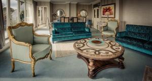 A seating area at Step House Hotel