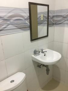 Koupelna v ubytování Isteraha Haven&Suites