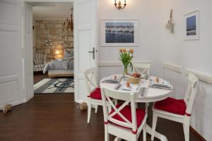 Voodi või voodid majutusasutuse Captain's Suite toas