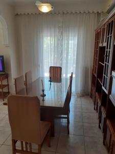 Posedenie v ubytovaní Asteris appartment