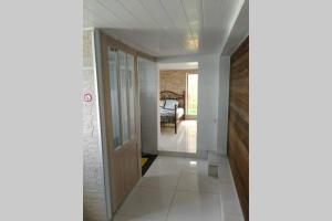 Zdjęcie z galerii obiektu Studio lumineux vue exceptionnelle sur la mer w mieście Le Marin