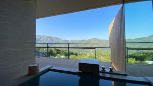 Almennt fjallaútsýni eða fjallaútsýni eins og það er á ryokan-hótelinu