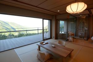 Almennt fjallaútsýni eða fjallaútsýni eins og það er á ryokan-hótelinu