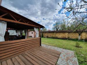 Vonkajšia záhrada v ubytovaní Dacha Koncha Zaspa + 15 fotografií