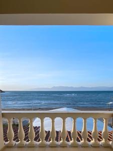 Uma vista do mar tirada do apart-hotel