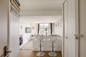 Кухня или мини-кухня в Deauville-Port - Escapade Deauvillaise dans un charmant studio
