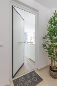 Φωτογραφία από το άλμπουμ του M A R I V E N T Suite with bathroom and terrace 50 m2 σε Roses