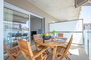 Μπαλκόνι ή βεράντα στο M A R I V E N T Suite with bathroom and terrace 50 m2