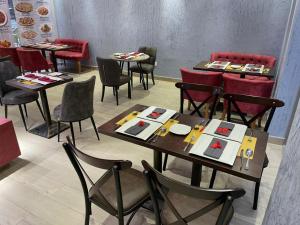 Gallery image of Cocktail and Dreams Hotel in Accra