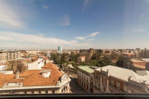 widok na miasto z budynkami i dachami w obiekcie Yourbanflat Giotto w Padwie